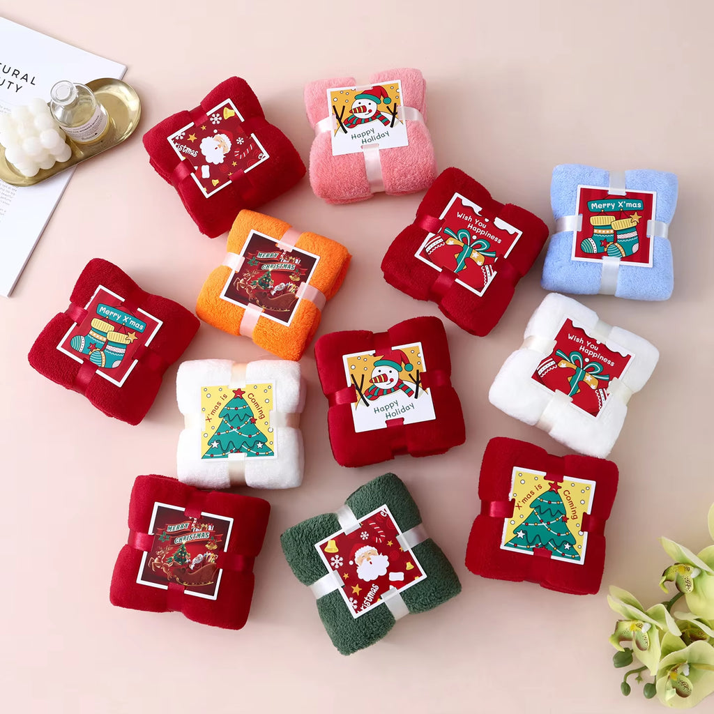 3Pcs Christmas Towels with Souvenir Gift Box, Paired with Creative Towels, Holiday Gift Box, Christmas Gift Box